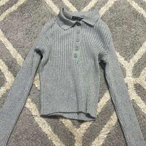 Brandy Melville Long Sleeve Gray Button Up